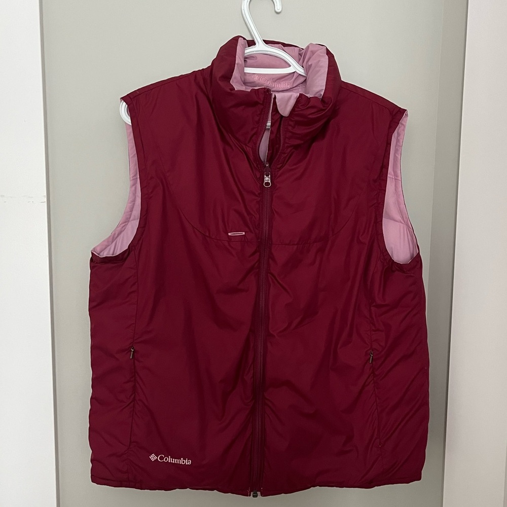 Columbia reversible puffer vest